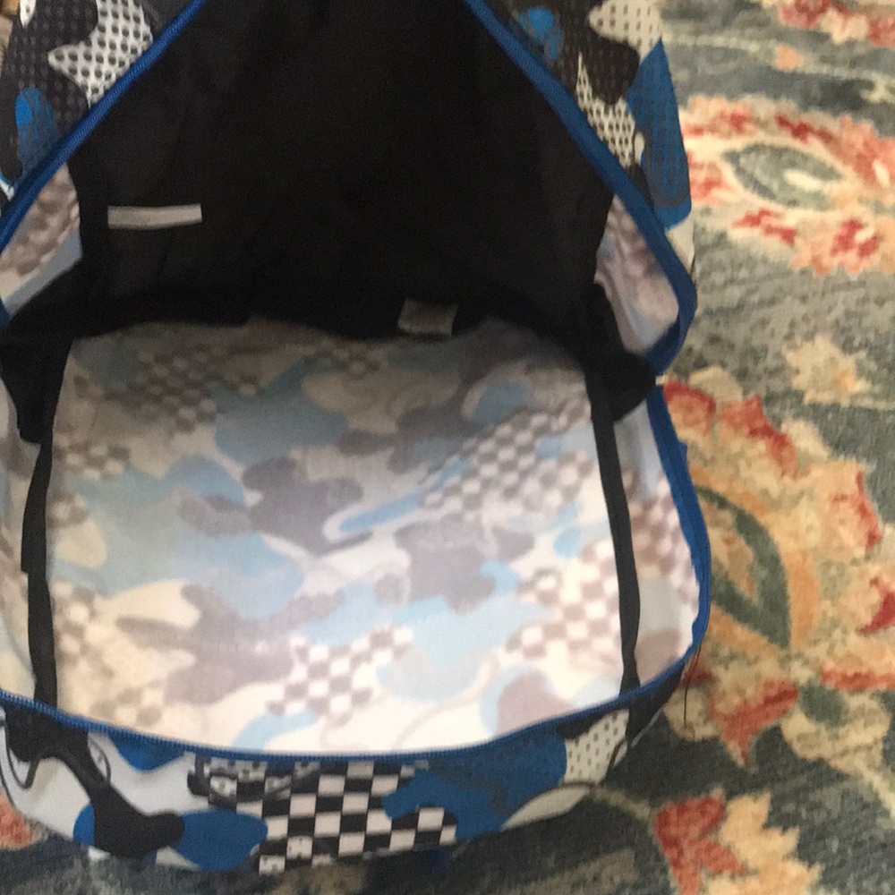9 Piece Set Printed Backpack - Picture 5 of 6